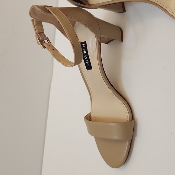 Nine West Woman's Pruce Block Heel Shoe Sandle Size 6.5 - Picture 2 of 10